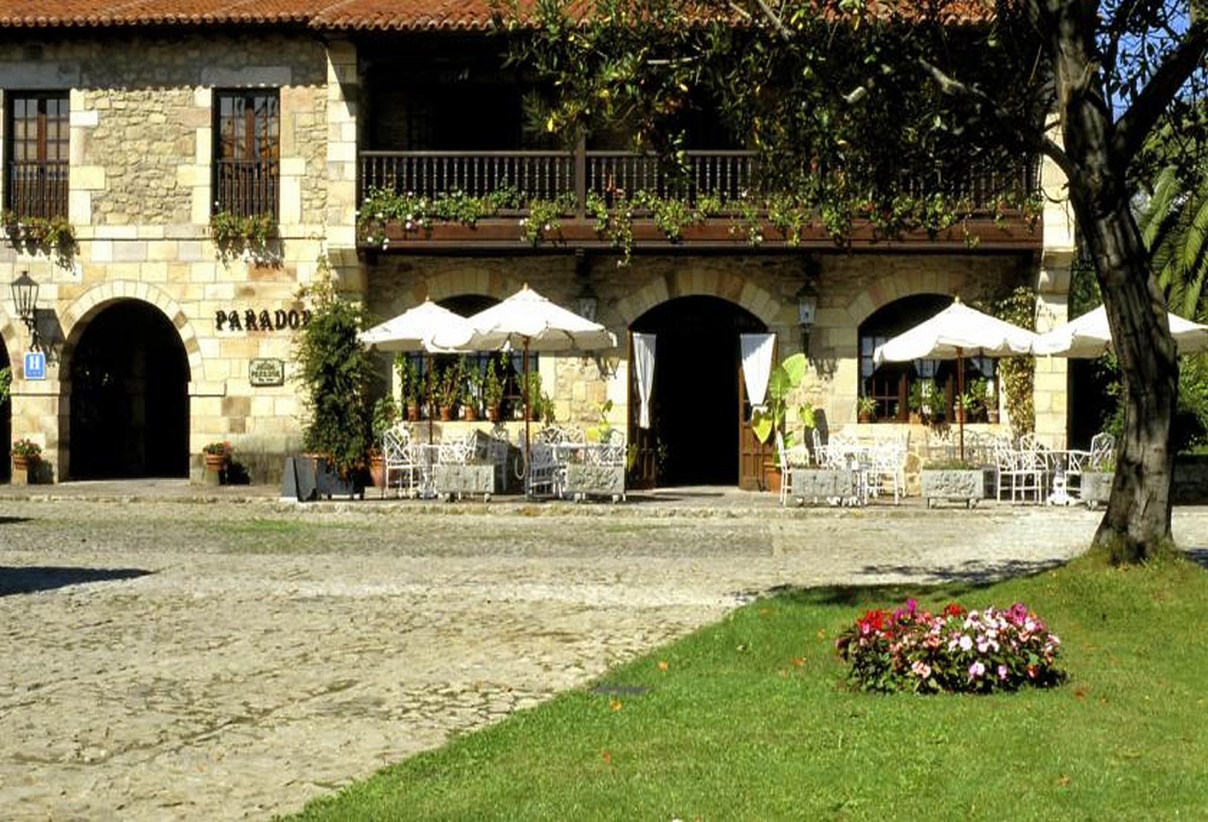 Parador De Santillana Del Mar Zewnętrze zdjęcie